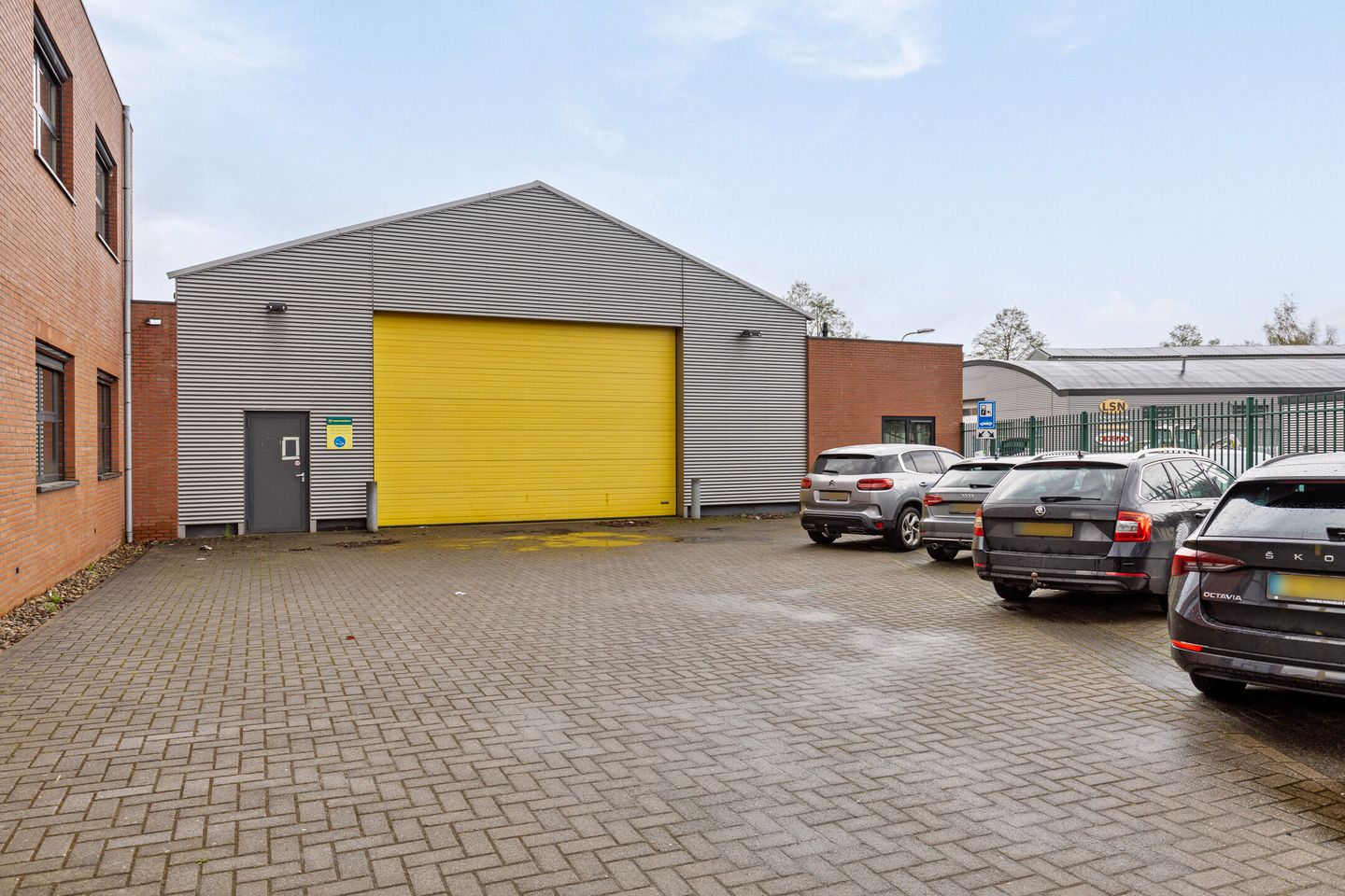 Bekijk foto 3 van Petroleumhavenstraat 5