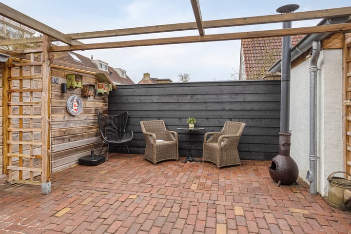 Foto 42 van Bergeraclaan 57