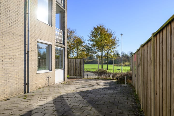 Foto 18 van J.T.P. Bijhouwerhof 65