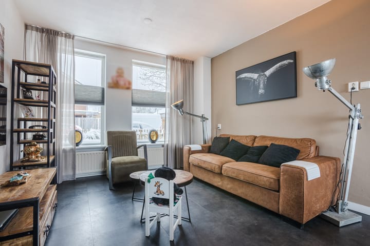 Foto 2 van Weigeliastraat 2