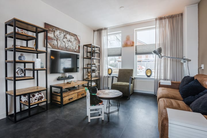 Foto 3 van Weigeliastraat 2