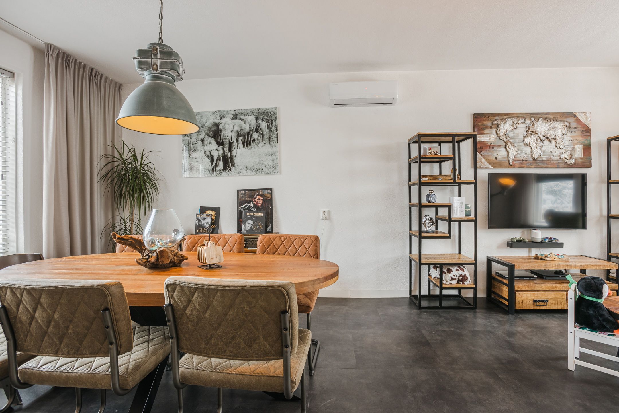 Photo 6 of Weigeliastraat 2