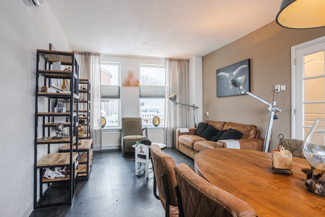 Photo 7 of Weigeliastraat 2