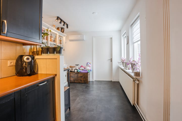 Foto 14 van Weigeliastraat 2