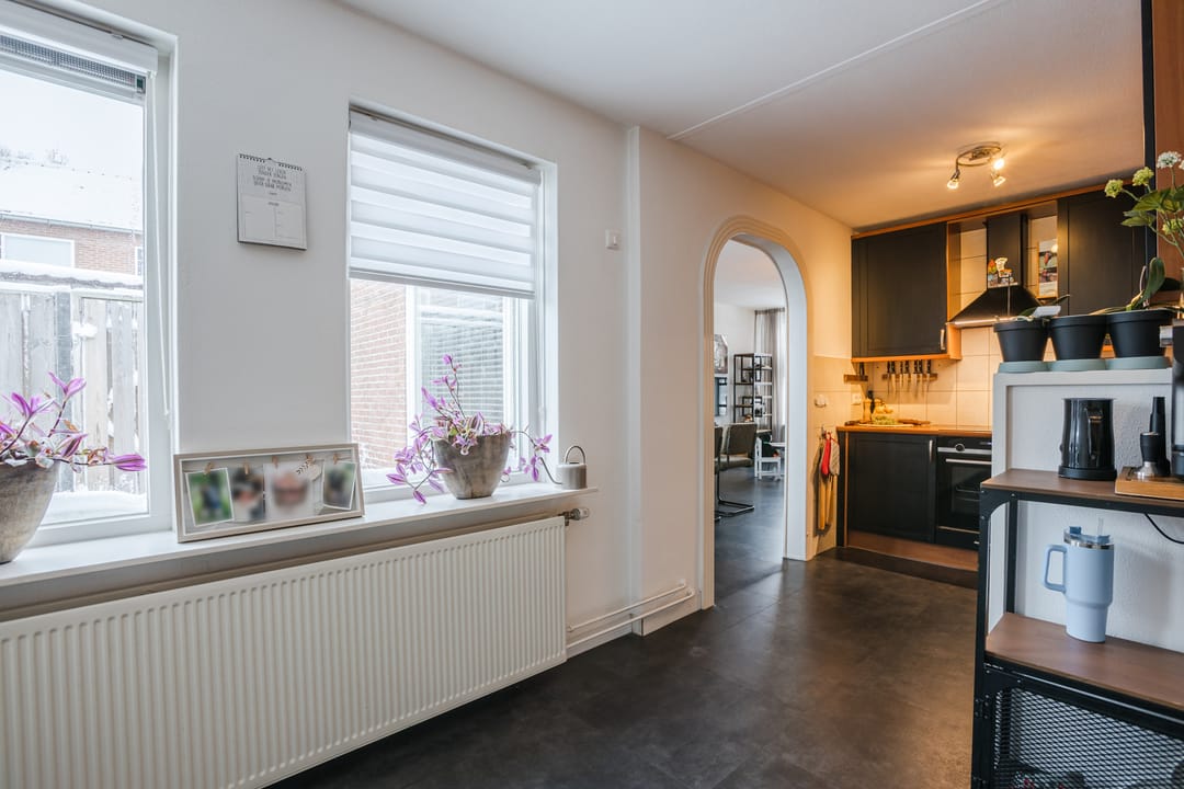 Photo 16 of Weigeliastraat 2