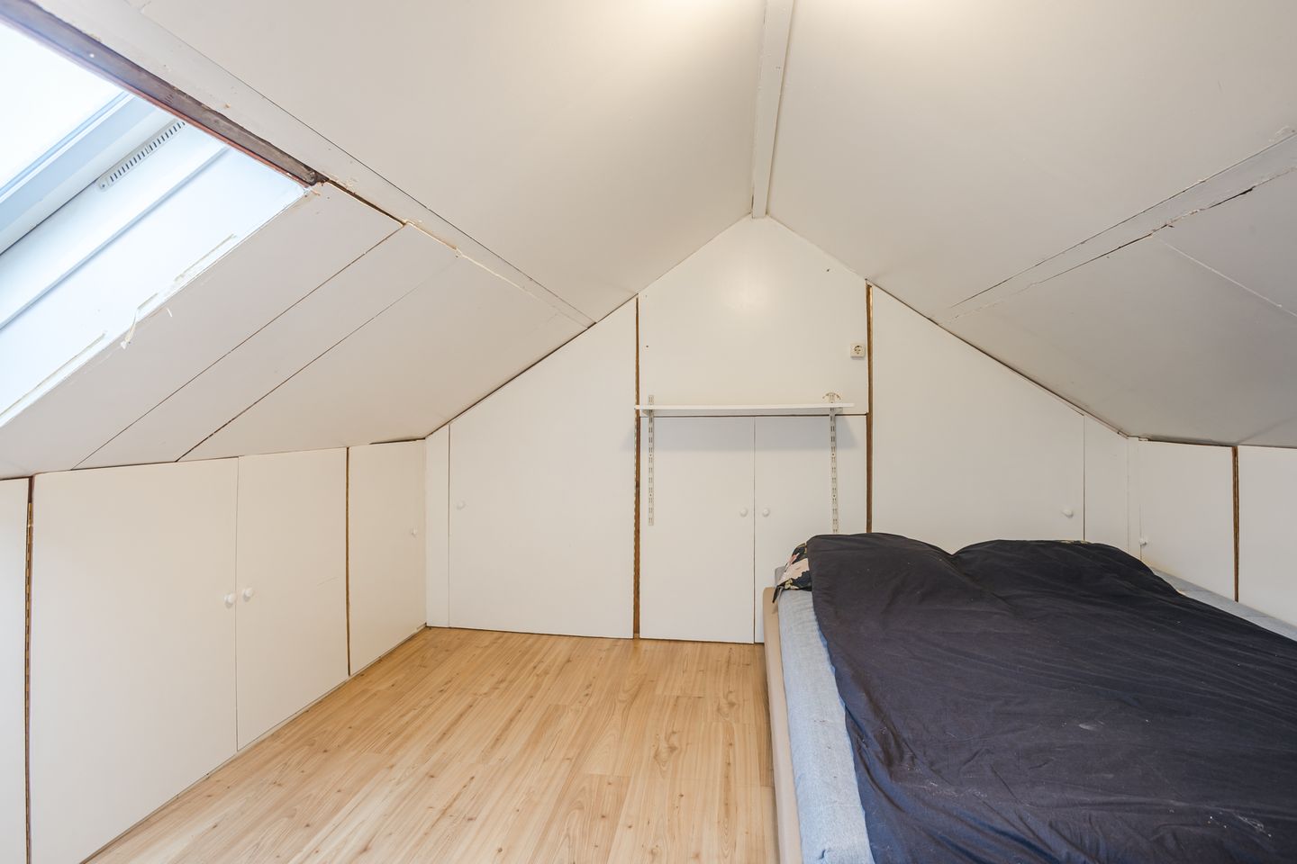 Photo 35 of Weigeliastraat 2