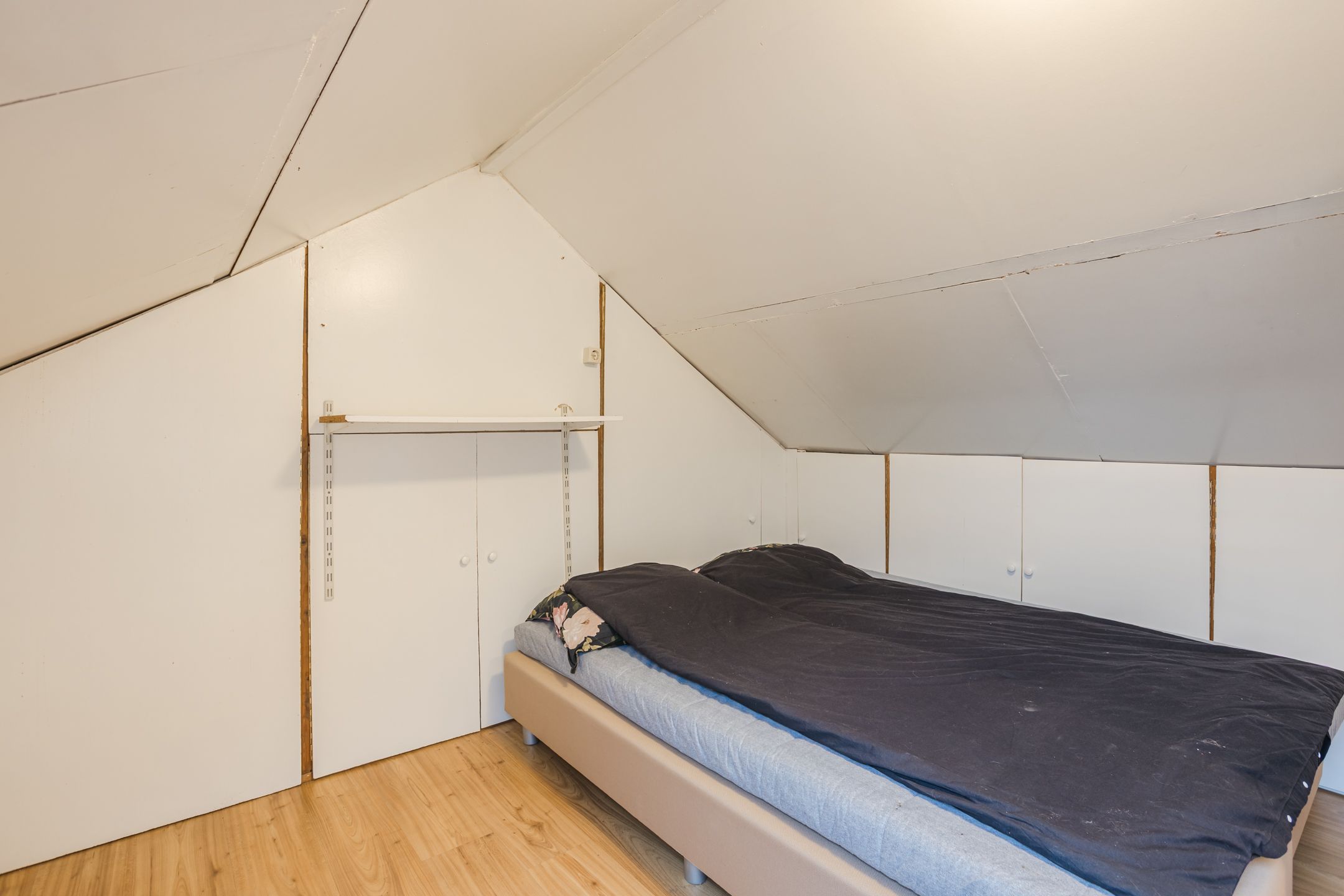 Photo 36 of Weigeliastraat 2