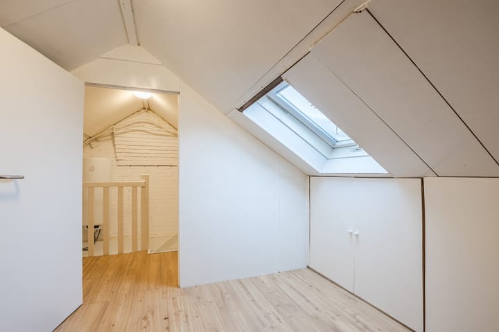 Foto 37 van Weigeliastraat 2