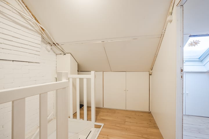 Foto 40 van Weigeliastraat 2