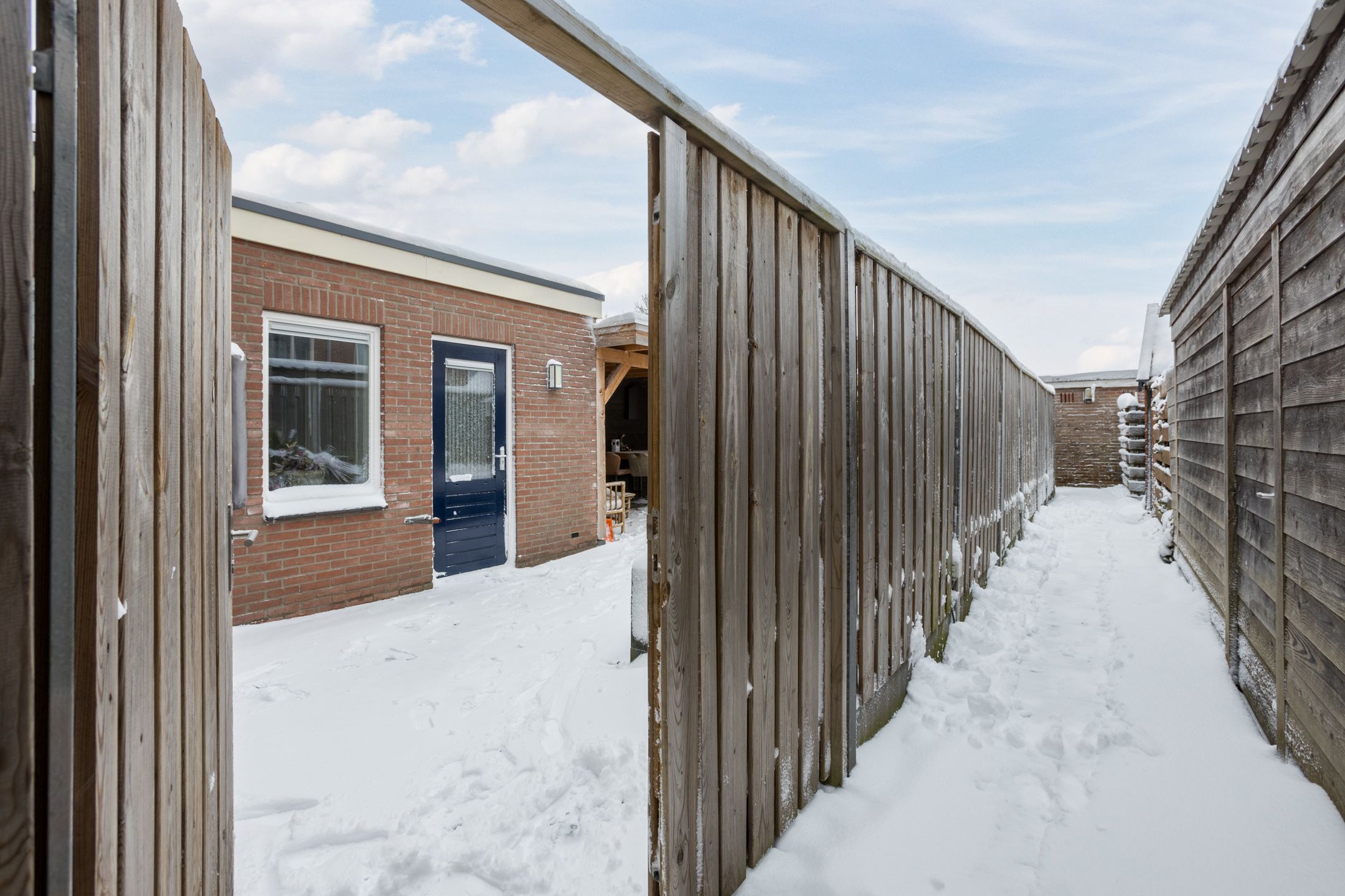 Photo 48 of Weigeliastraat 2