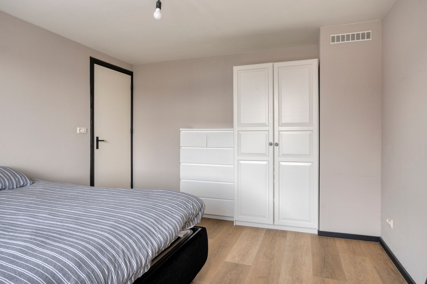 Foto 25 van Antwerpsestraatweg 203