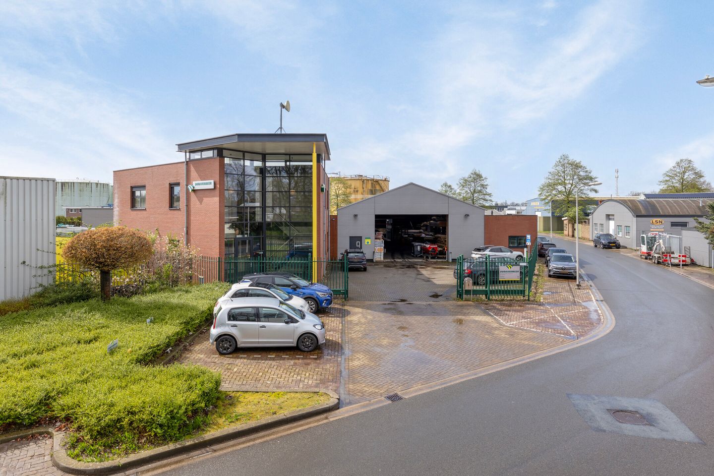 Bekijk foto 2 van Petroleumhavenstraat 5