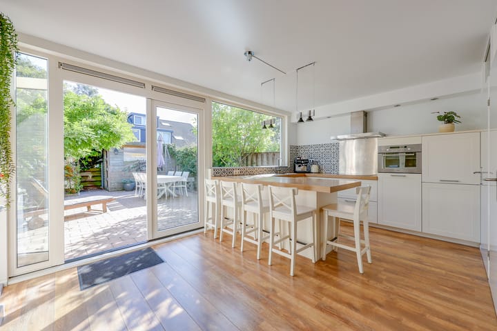 Photo 2 of Corellistraat 8