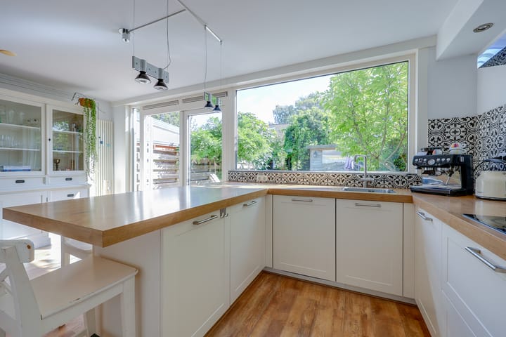 Photo 8 of Corellistraat 8