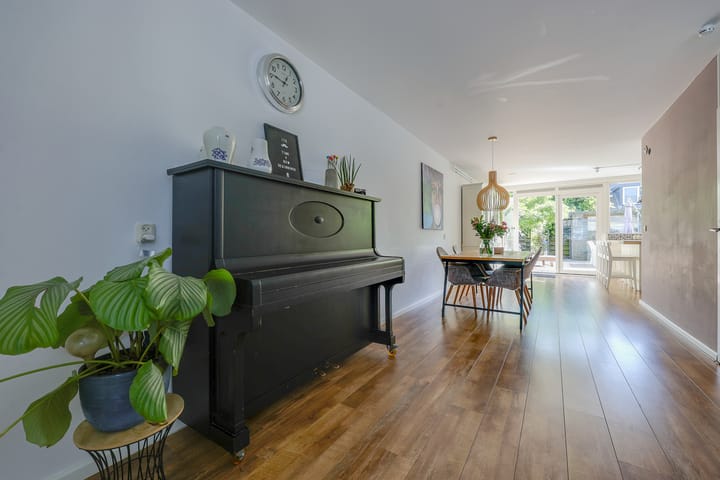 Photo 14 of Corellistraat 8