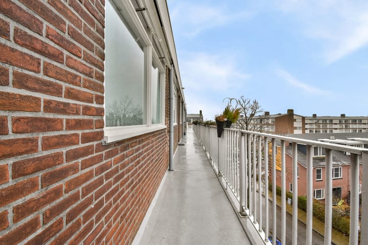 Foto 23 van Van Brakelstraat 72