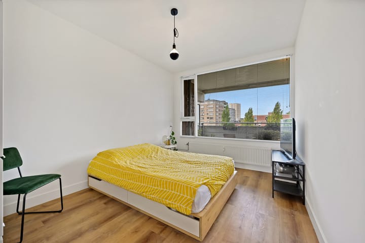 Foto 23 van Sirtemastraat 297