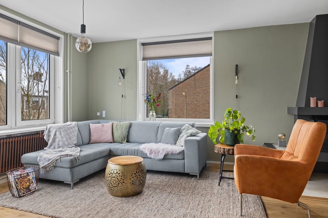 Photo 7 of Alphons Diepenbrockstraat 11-B