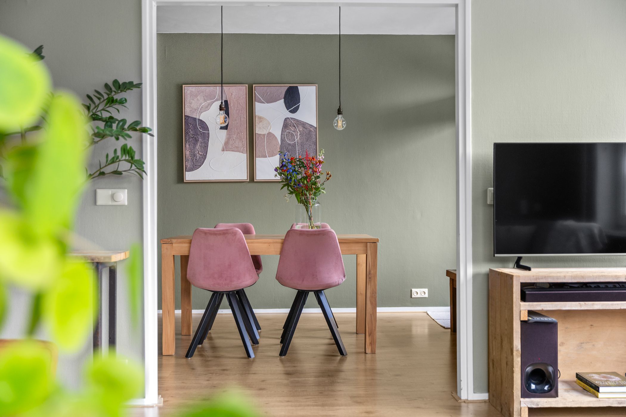 Photo 15 of Alphons Diepenbrockstraat 11-B