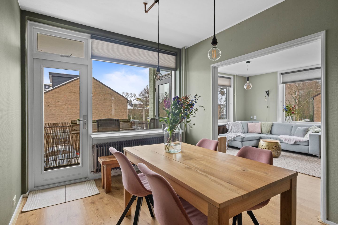 Photo 19 of Alphons Diepenbrockstraat 11-B