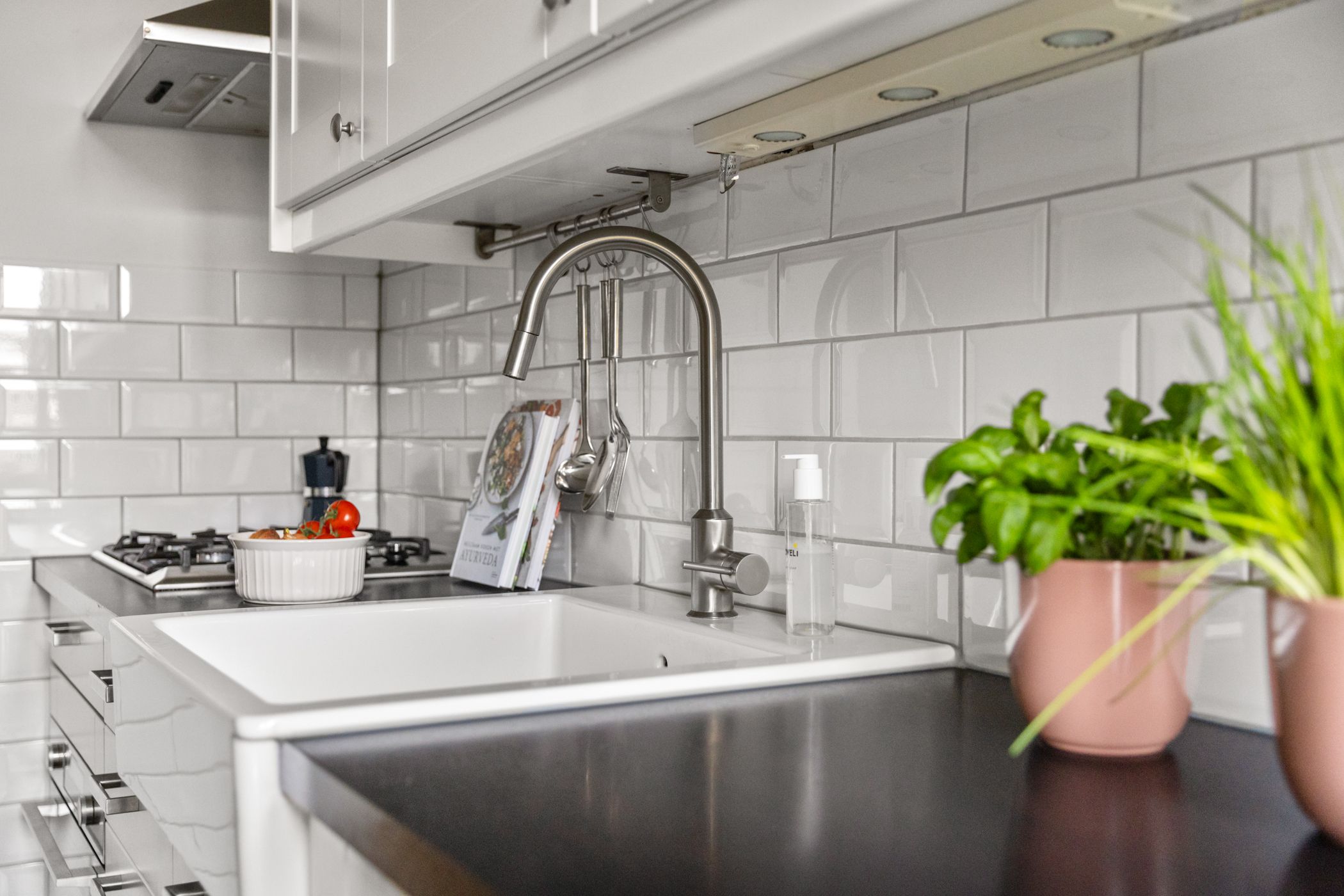 Photo 33 of Alphons Diepenbrockstraat 11-B