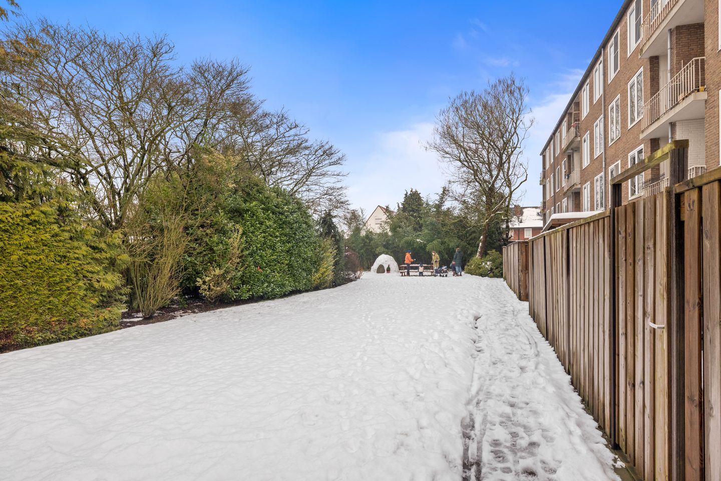 Photo 55 of Alphons Diepenbrockstraat 11-B