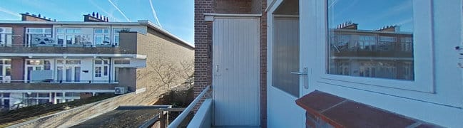 Balkon achterzijde 1e verd