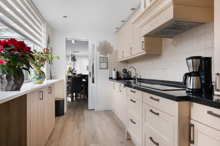 Foto 14 van Oostwal 31