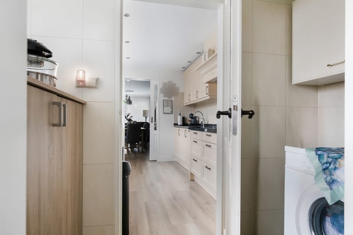 Foto 15 van Oostwal 31