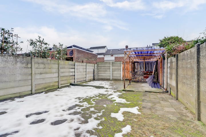 Foto 36 van Madeliefstraat 8