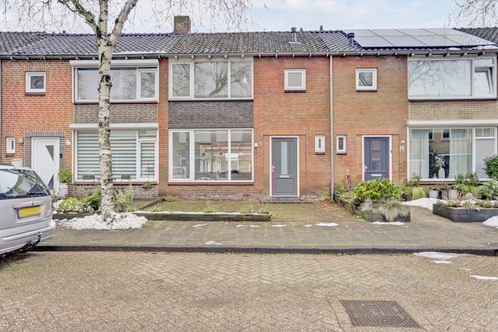 Foto 39 van Madeliefstraat 8