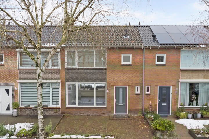 Foto 40 van Madeliefstraat 8