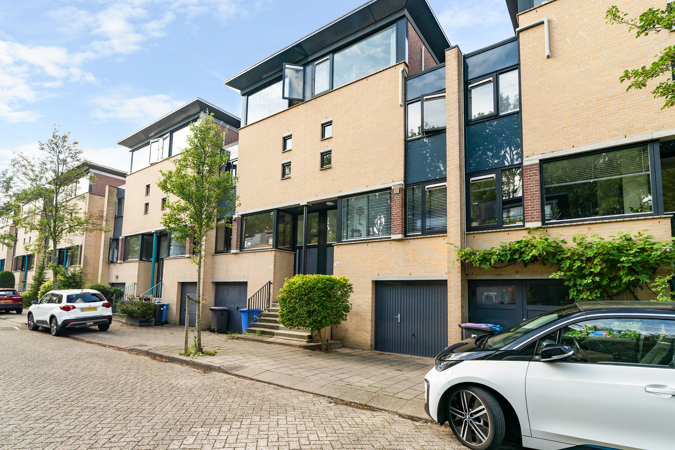 Buying a house in The Netherlands., Hofzoom 36