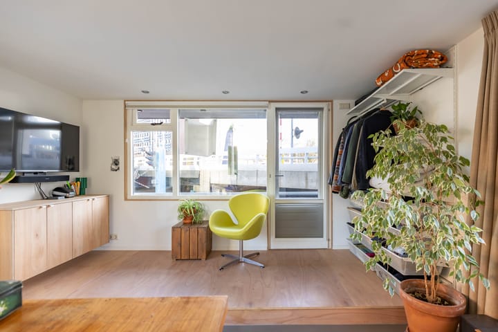 Foto 36 van Winschoterdiep 1001-A