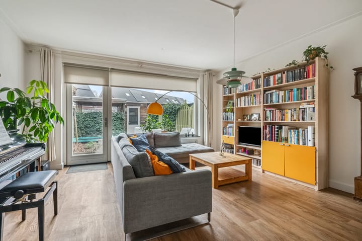 Foto 10 van Ambon 32