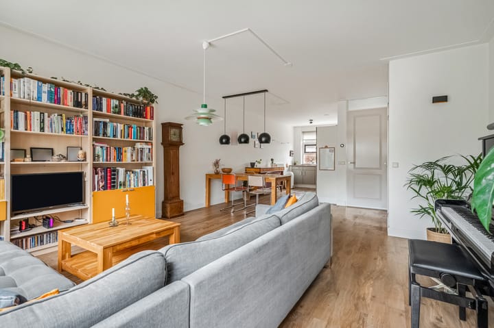 Foto 12 van Ambon 32