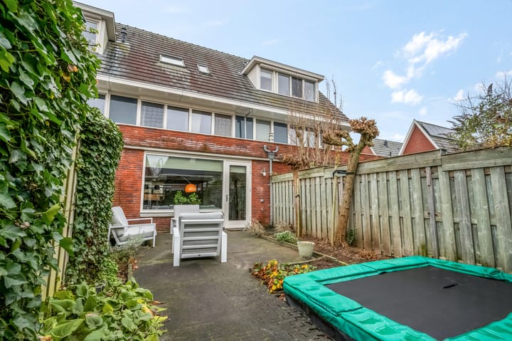 Foto 37 van Ambon 32