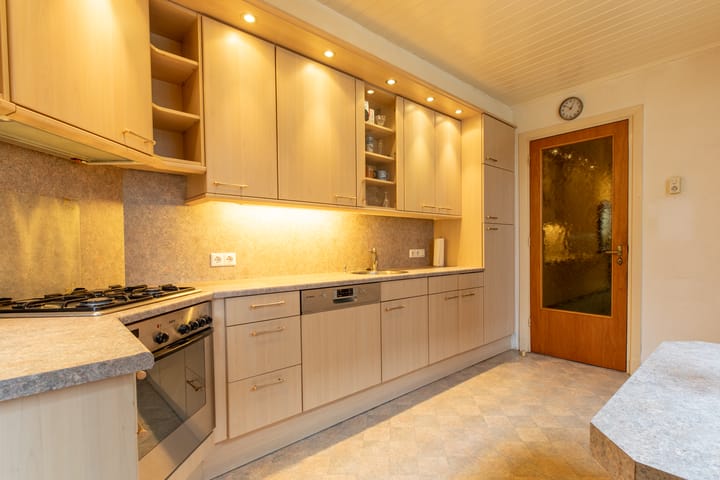 Foto 11 van Schaesbergerweg 87