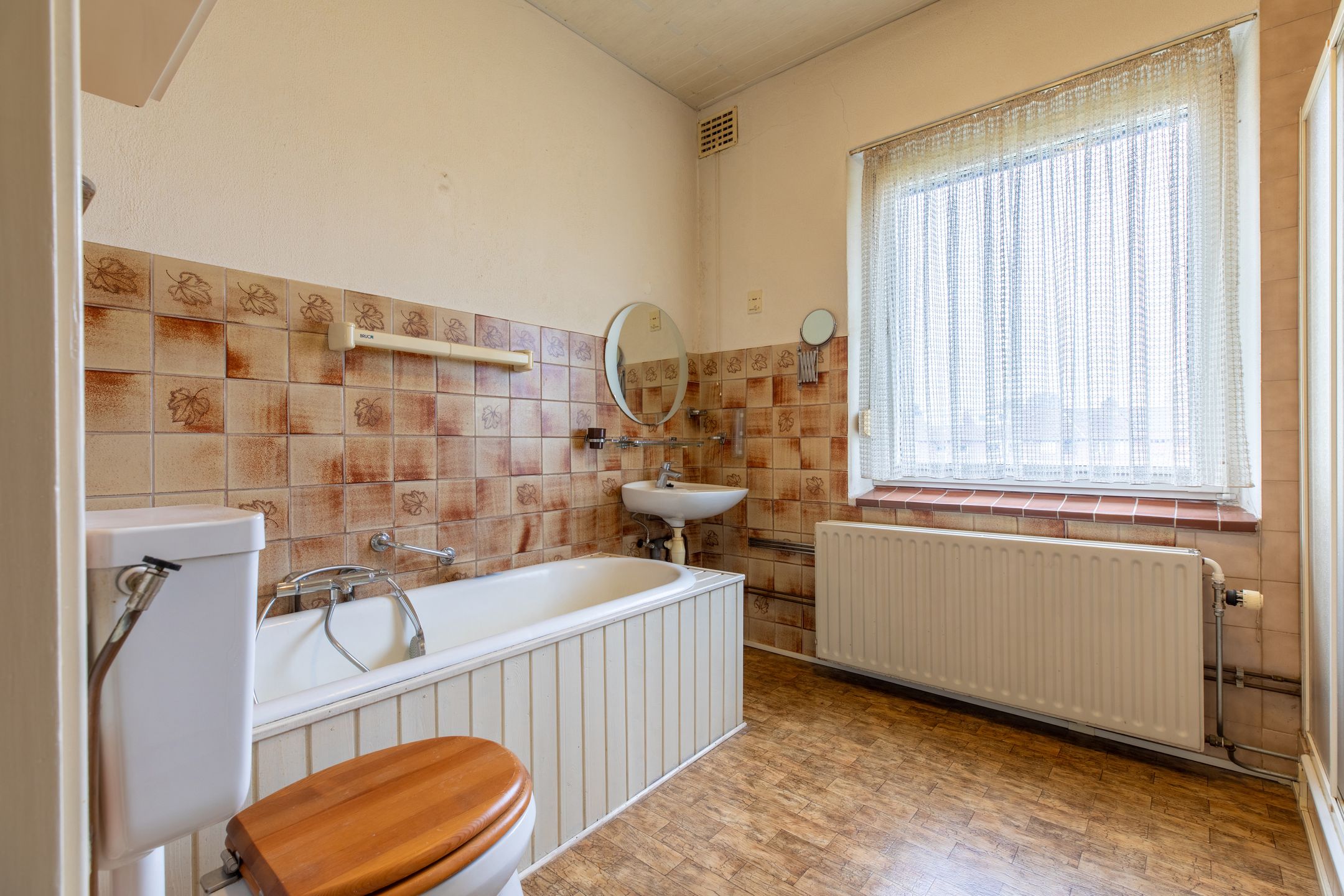 Photo 21 of Schaesbergerweg 87