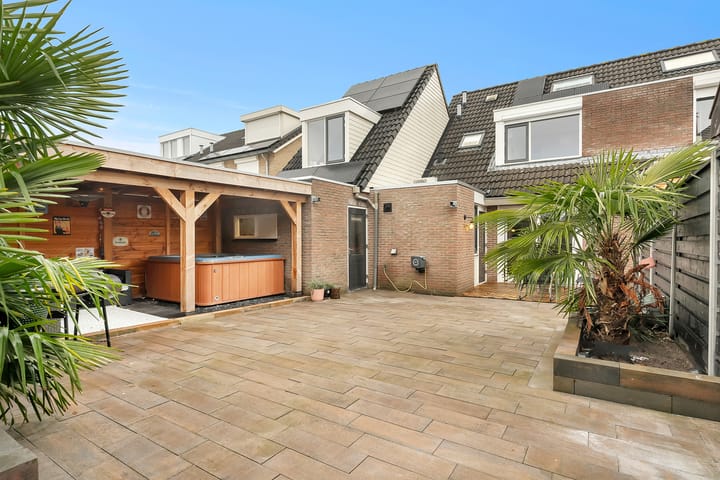 Foto 2 van Kalmoes 6