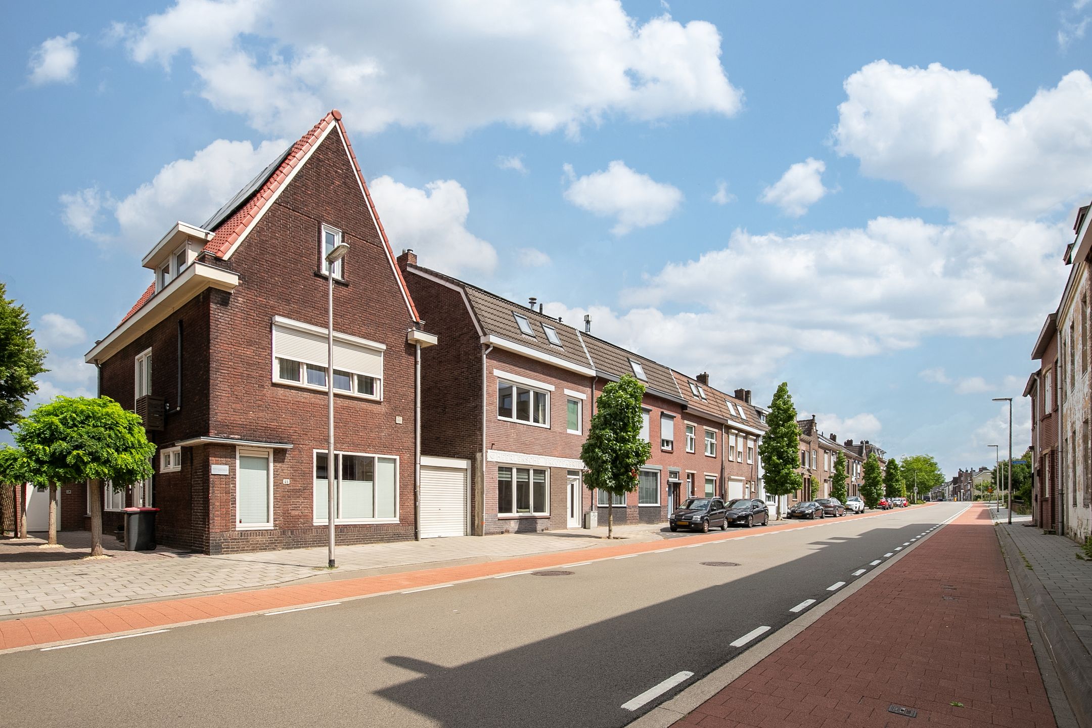 Photo 33 of Schaesbergerweg 71