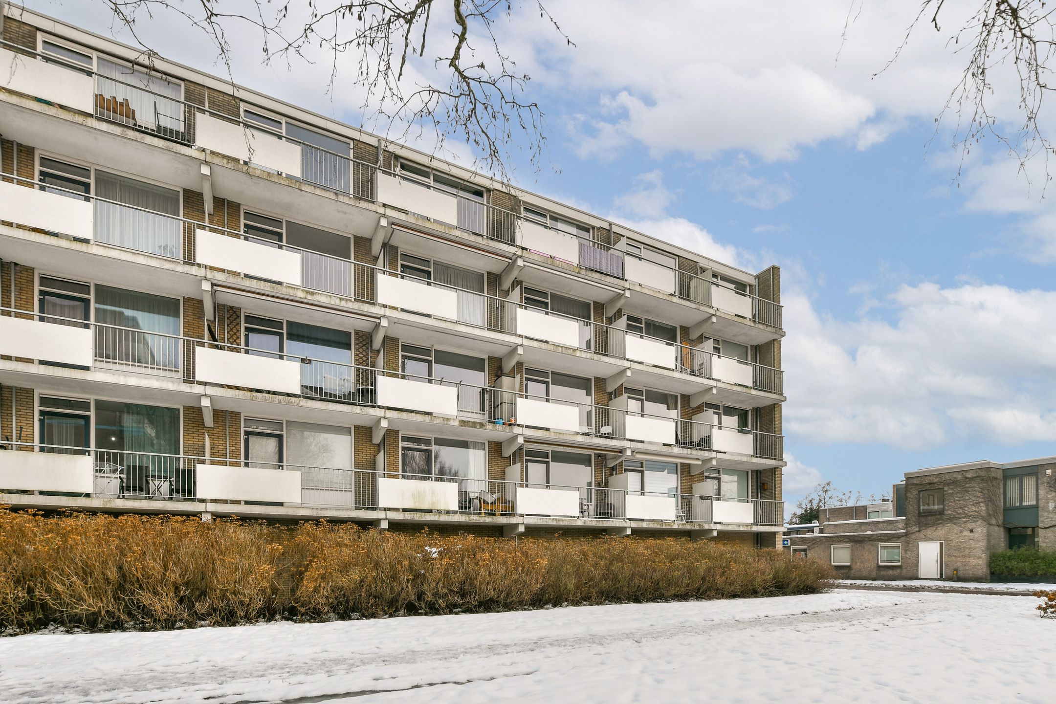 Buying a house in The Netherlands., Newa 27