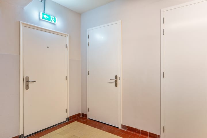 Foto 11 van Groenhazengracht 1-B