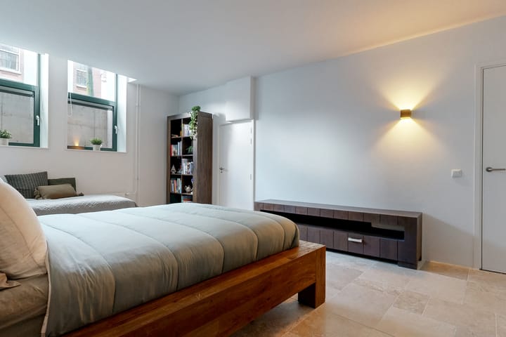 Foto 13 van Groenhazengracht 1-B