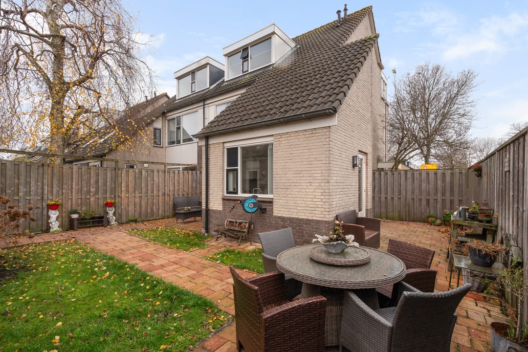 Foto 1 van Charlotte Salomonlaan 1