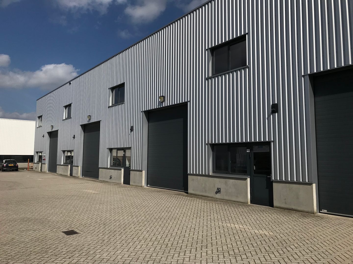 Bekijk foto 2 van Simon de Cockstraat 12