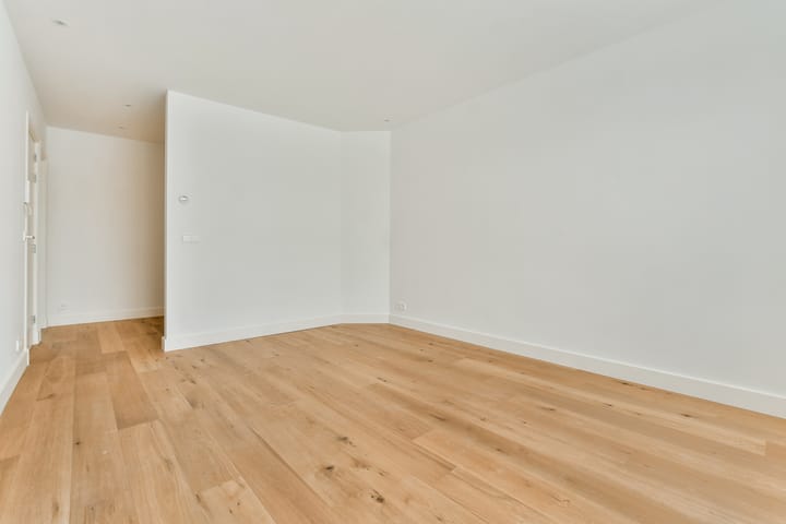 Foto 10 van Aalsmeerplein 1-2