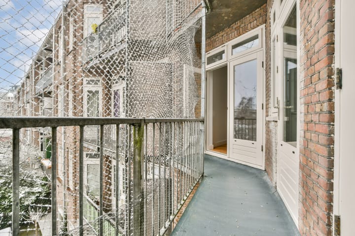 Foto 13 van Aalsmeerplein 1-2