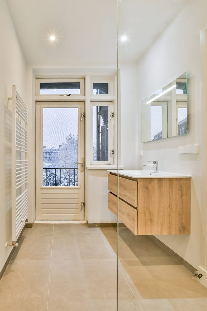 Foto 18 van Aalsmeerplein 1-2