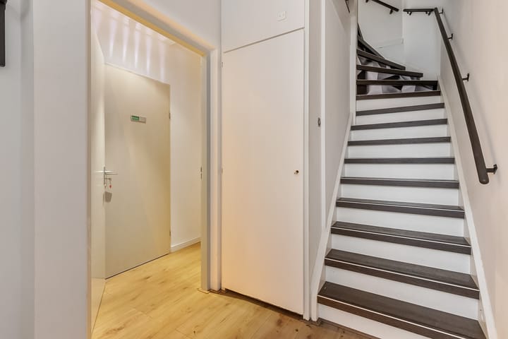 Photo 5 of Poolzeestraat 15